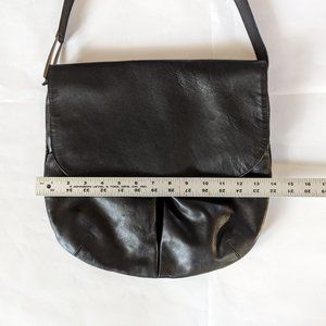 IBD Black Italian Leather "Carryall" Shoulder Bag